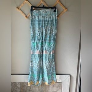 O’Neill pants. Size small.